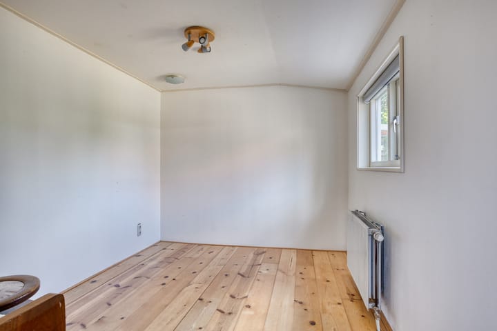 Photo 16 of Tsjerkeleane 7