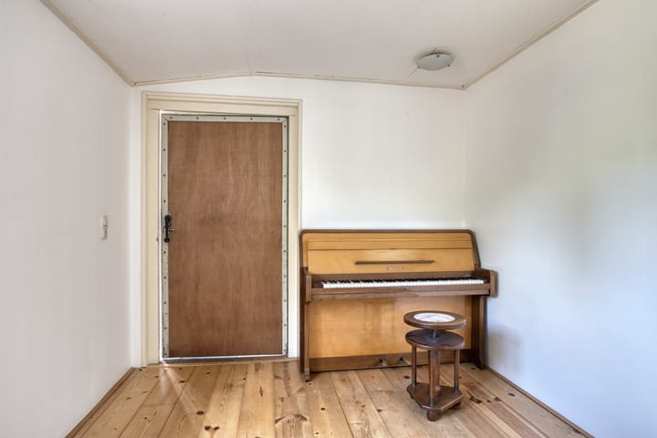 Photo 17 of Tsjerkeleane 7