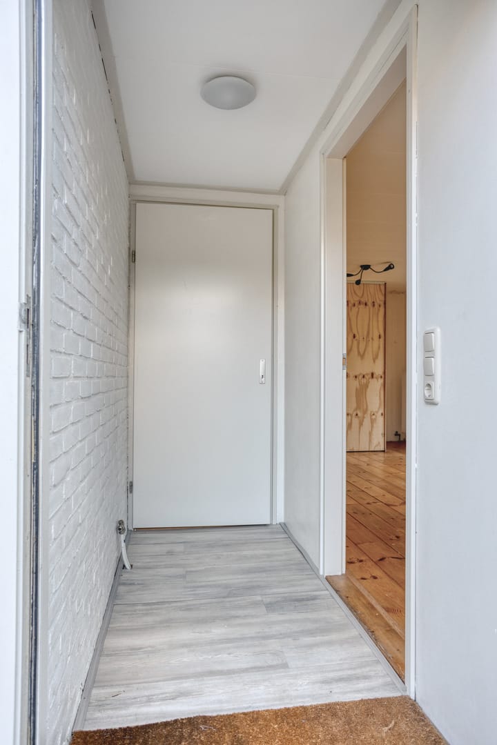 Photo 18 of Tsjerkeleane 7