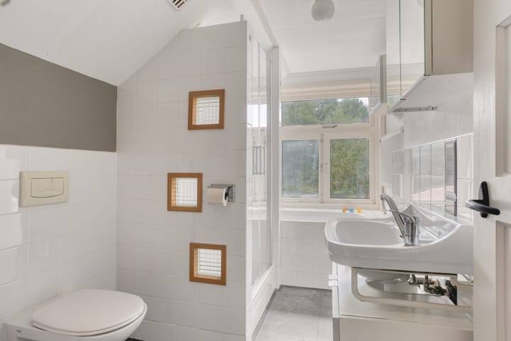 Photo 22 of Tsjerkeleane 7