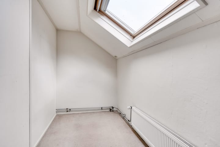 Photo 27 of Tsjerkeleane 7