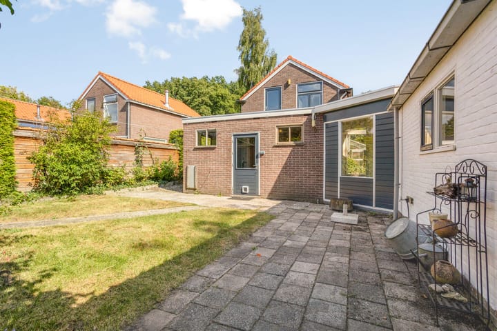 Photo 29 of Tsjerkeleane 7