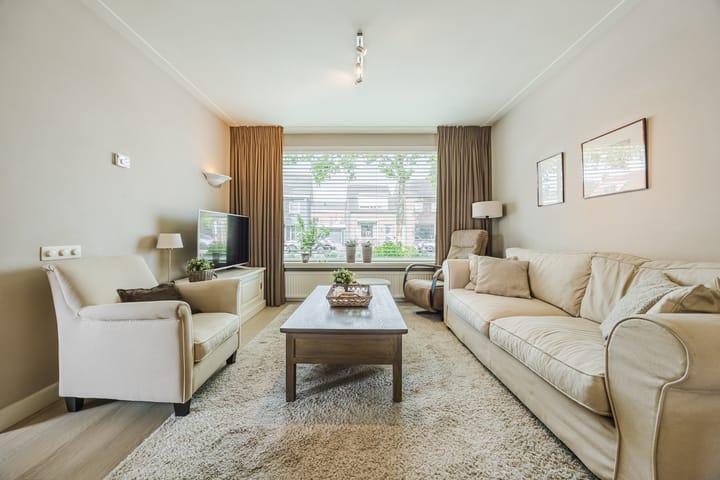 Photo 4 of Sint Antoniusstraat 11