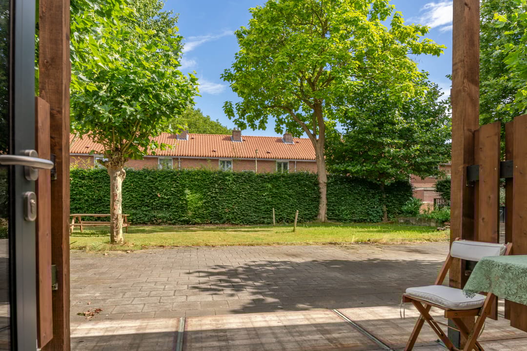 Foto 8 van Larixstraat 53