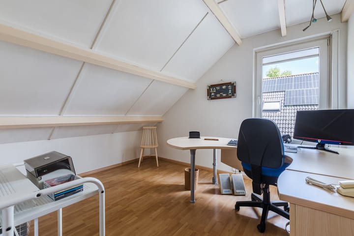 Foto 25 van Libel 12