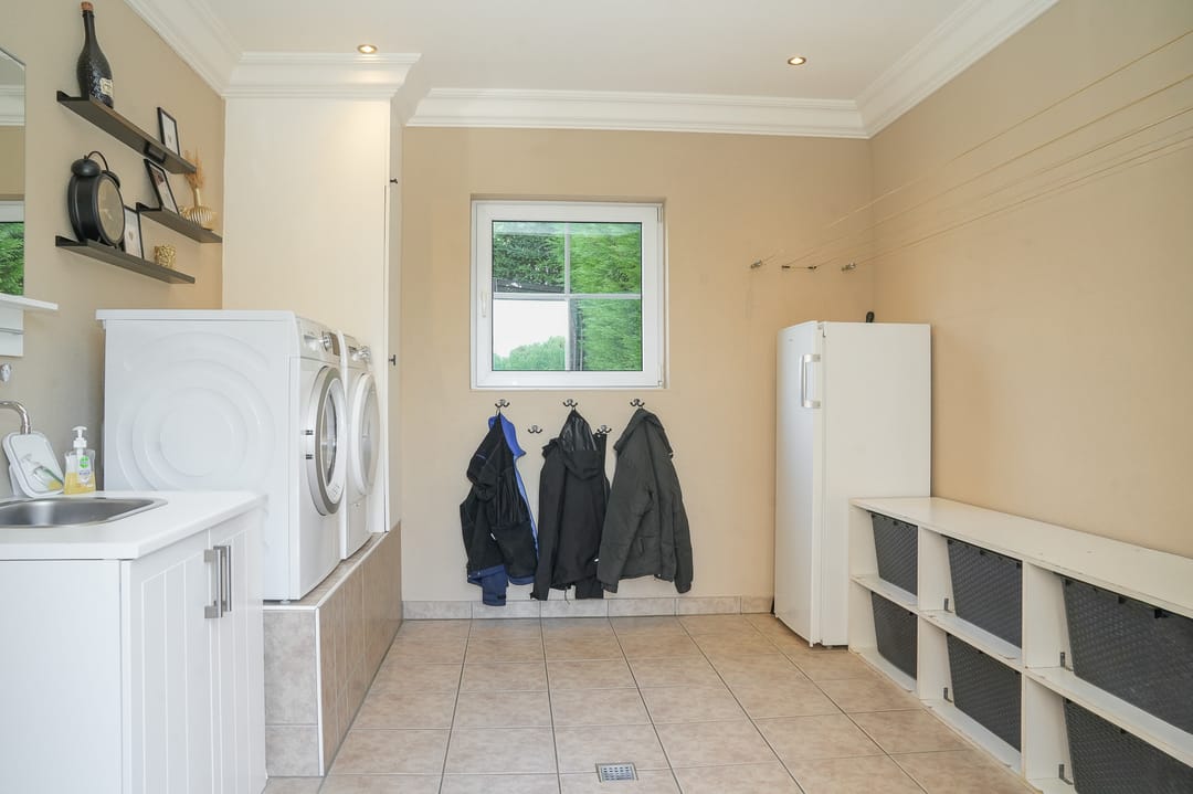 Foto 17 van Surinamestraat 2