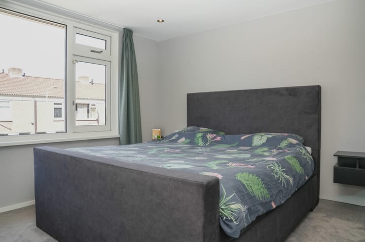 Foto 20 van Surinamestraat 2