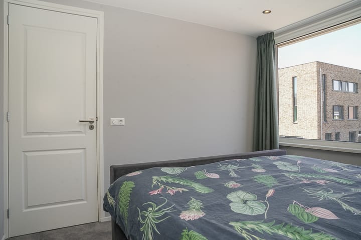 Foto 21 van Surinamestraat 2