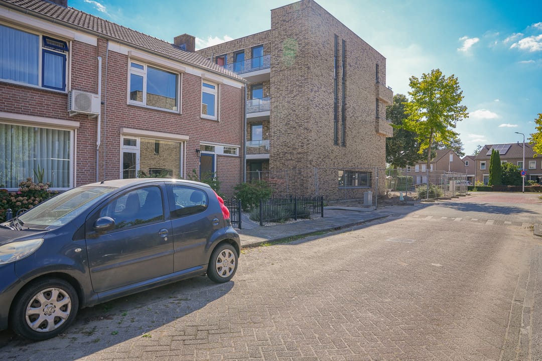 Foto 37 van Surinamestraat 2