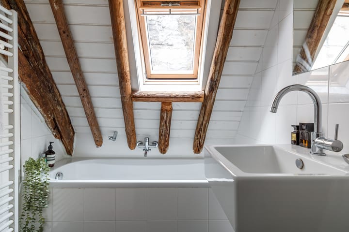 Foto 9 van Voorstraat 104-B