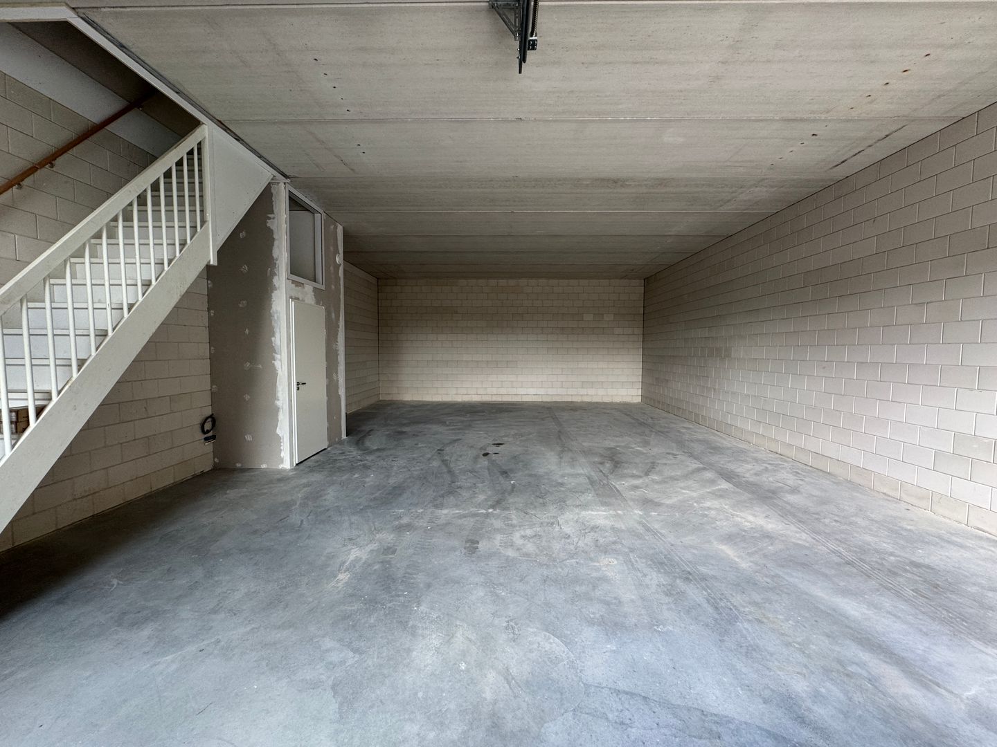 View photo 3 of Marconistraat 37