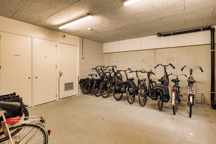 Foto 24 van Theo van Doesburghof 114