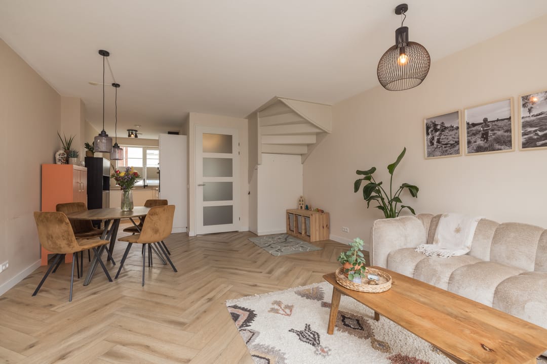 Foto 2 van Anne Frankhove 28