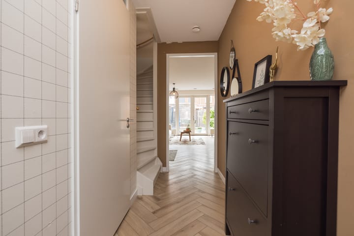 Foto 5 van Anne Frankhove 28