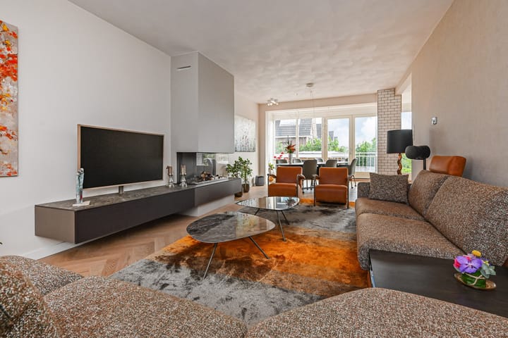 Photo 2 of Vogelaarstraat 6