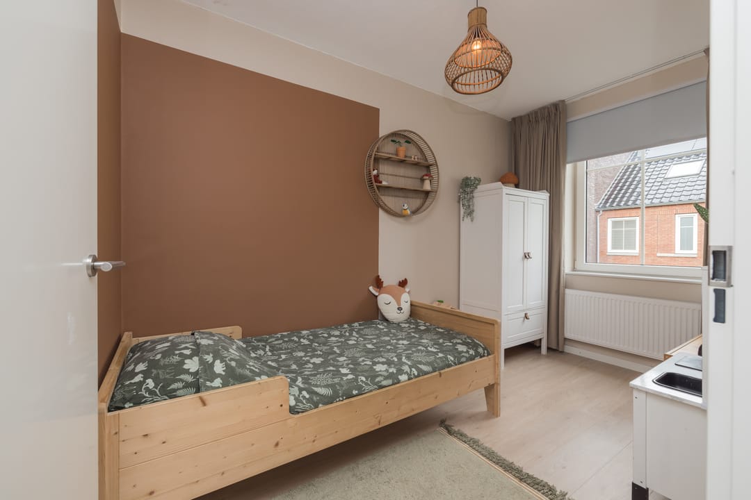 Foto 32 van Anne Frankhove 28