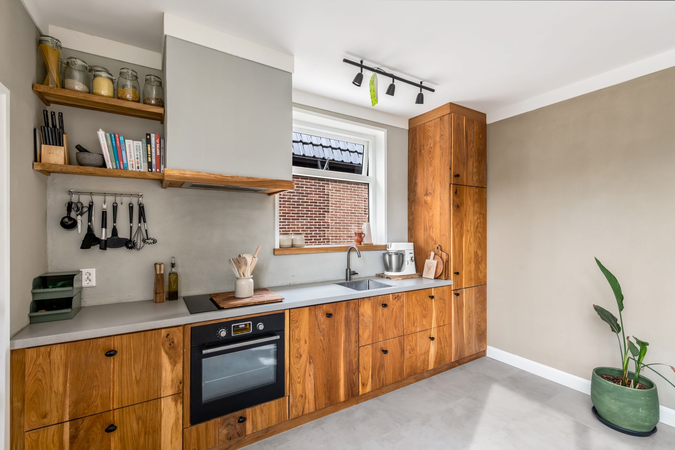 Photo 6 of Hoofdstraat West 20-A