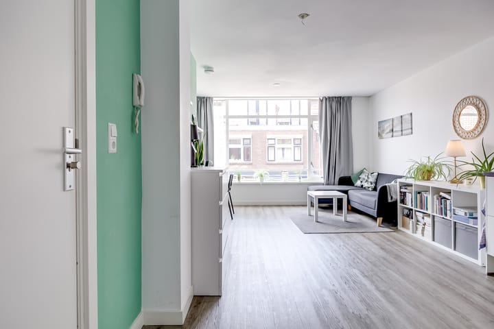 Photo 5 of Hoogravenseweg 14-B