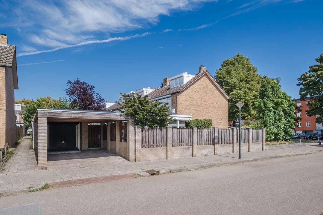 Photo 41 of Akert 134