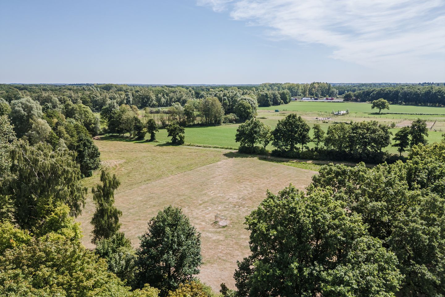 Photo 44 of Akert 134