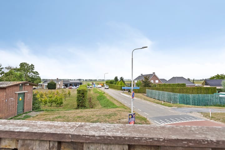 Foto 23 van Dorpsplein 5