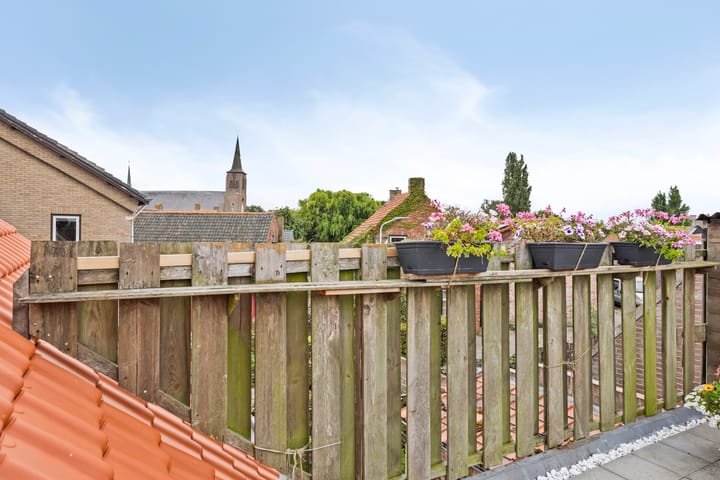 Foto 24 van Dorpsplein 5