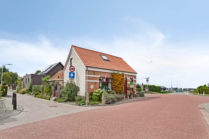 Foto 28 van Dorpsplein 5