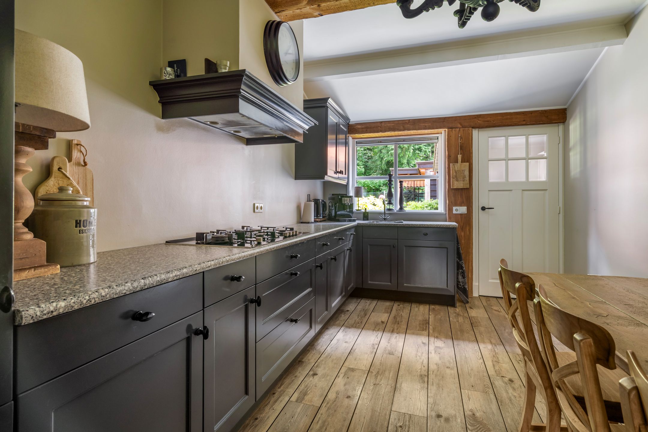 Foto 27 van Frederik Hendriklaan 40