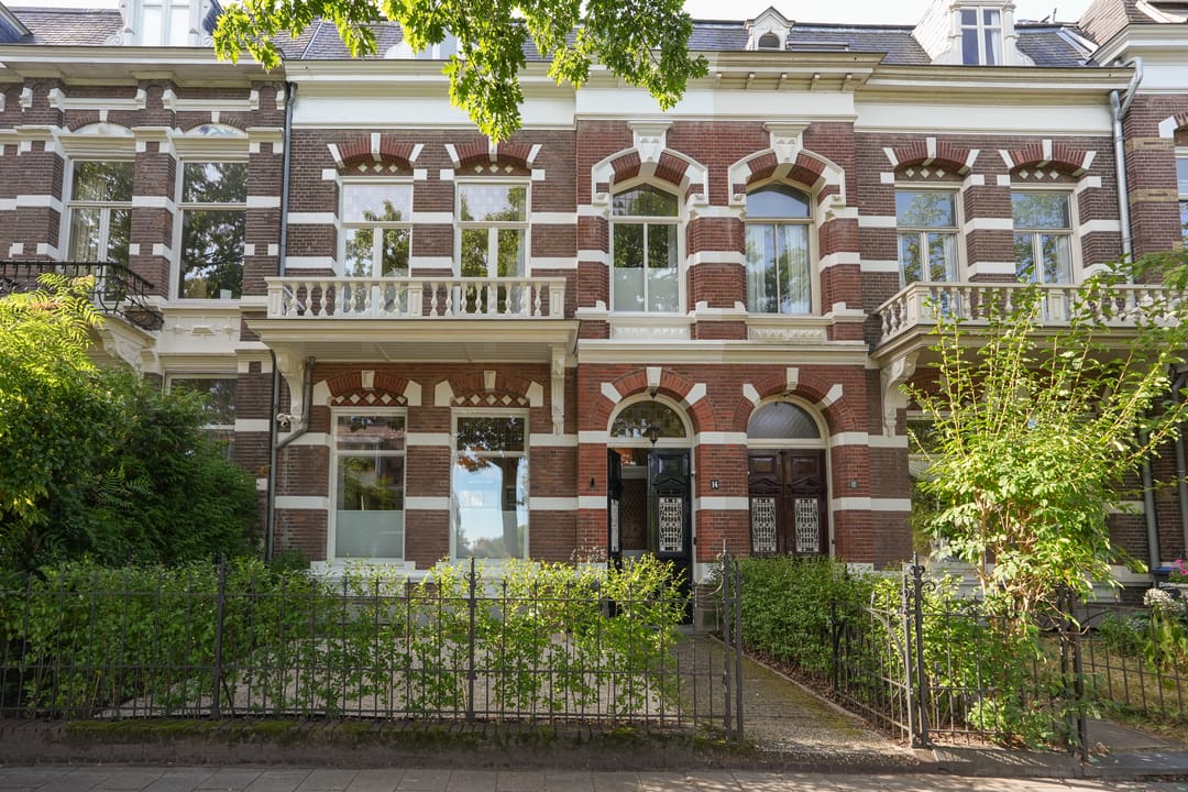 Foto 1 van Graadt van Roggenstraat 14