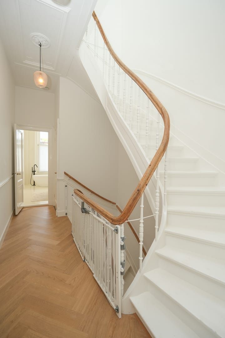 Foto 25 van Graadt van Roggenstraat 14