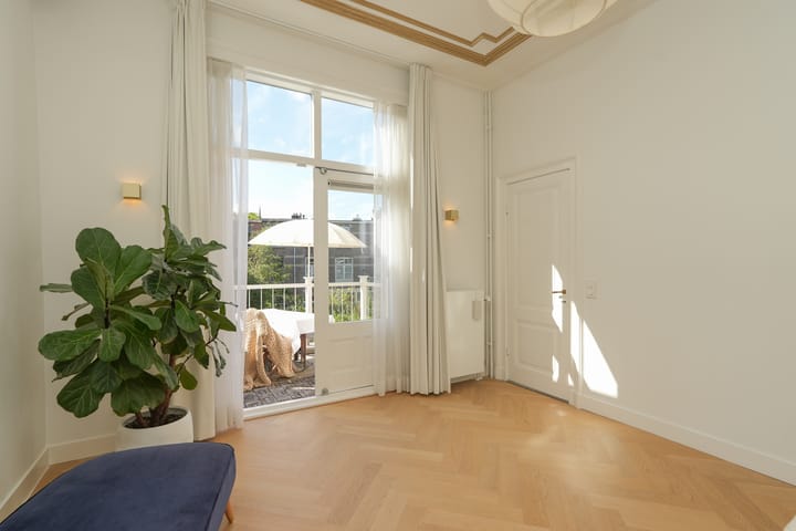 Foto 33 van Graadt van Roggenstraat 14