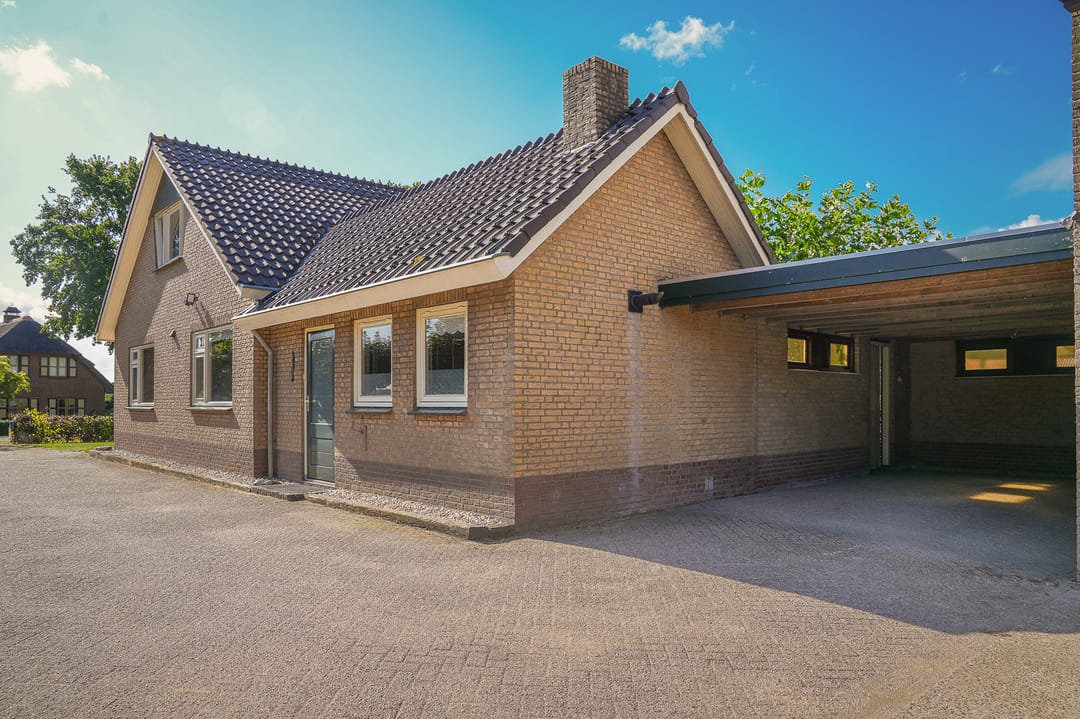 Photo 2 of Leegstraat 16-A