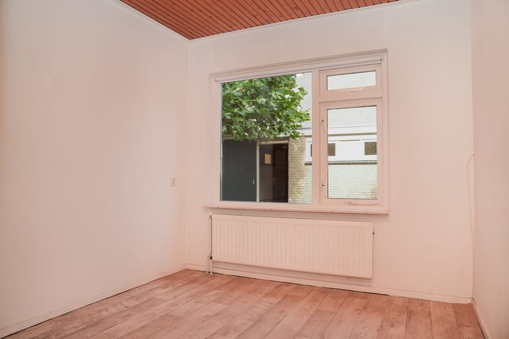 Photo 17 of Leegstraat 16-A