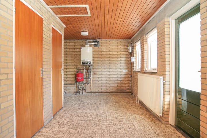 Photo 20 of Leegstraat 16-A