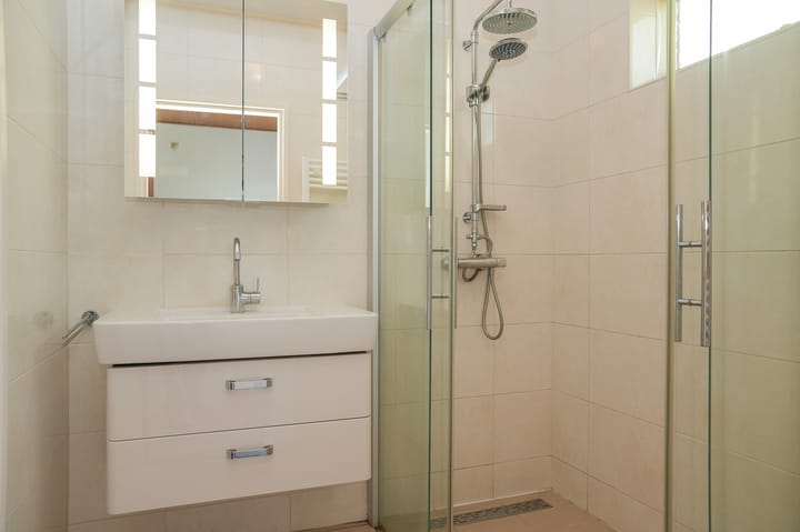 Photo 18 of Leegstraat 16-A