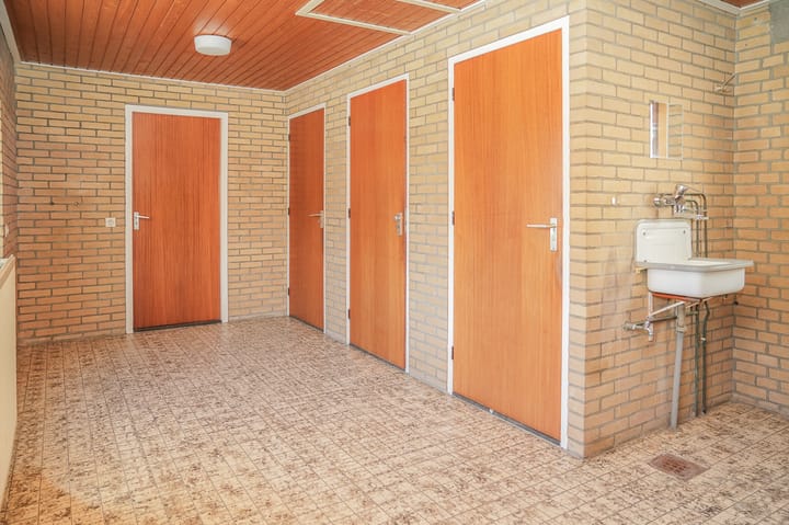 Photo 21 of Leegstraat 16-A