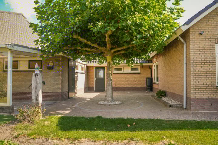 Photo 35 of Leegstraat 16-A