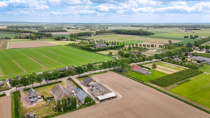 Photo 41 of Leegstraat 16-A