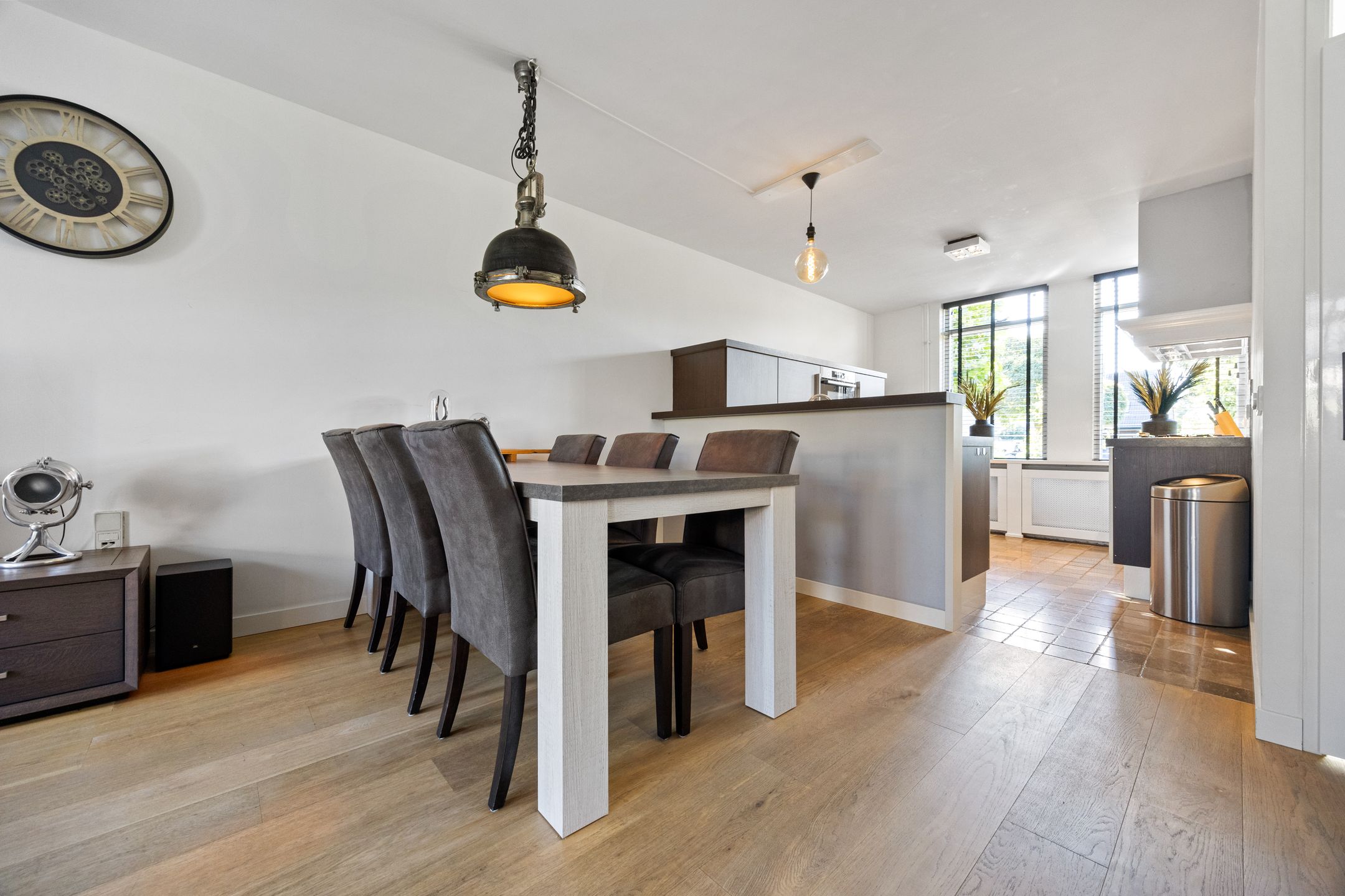 Foto 12 van Albert van Meerveldstraat 57