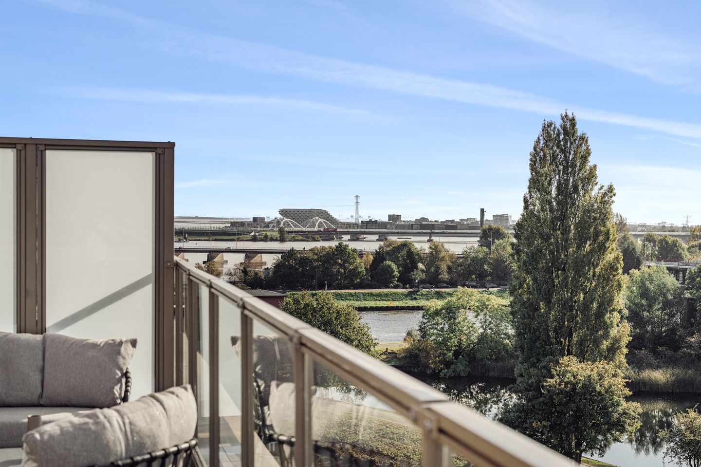 Foto 14 van Nieuwevaartweg 61