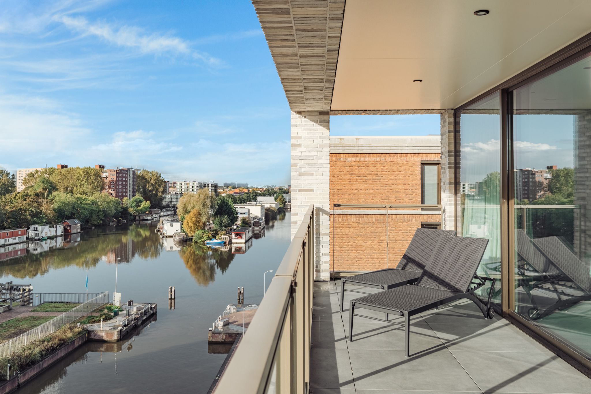 Foto 15 van Nieuwevaartweg 61