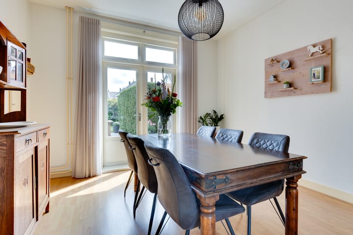 Foto 12 van Jan Tooropstraat 4