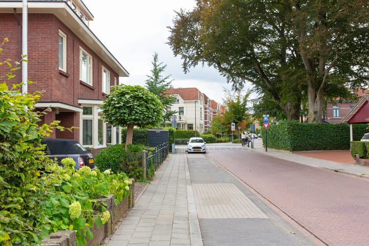 Foto 48 van Jan Tooropstraat 4