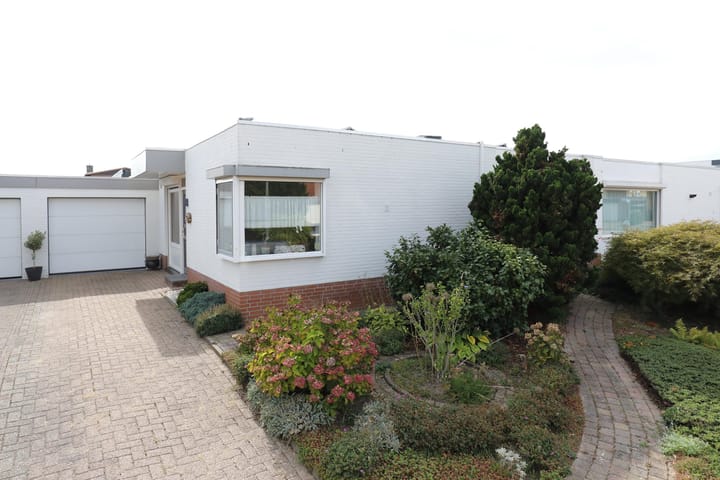 Foto 1 van Gagarinstraat 7