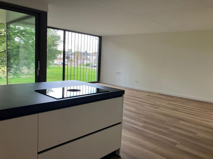 Photo 7 of 't Dorp 118-J