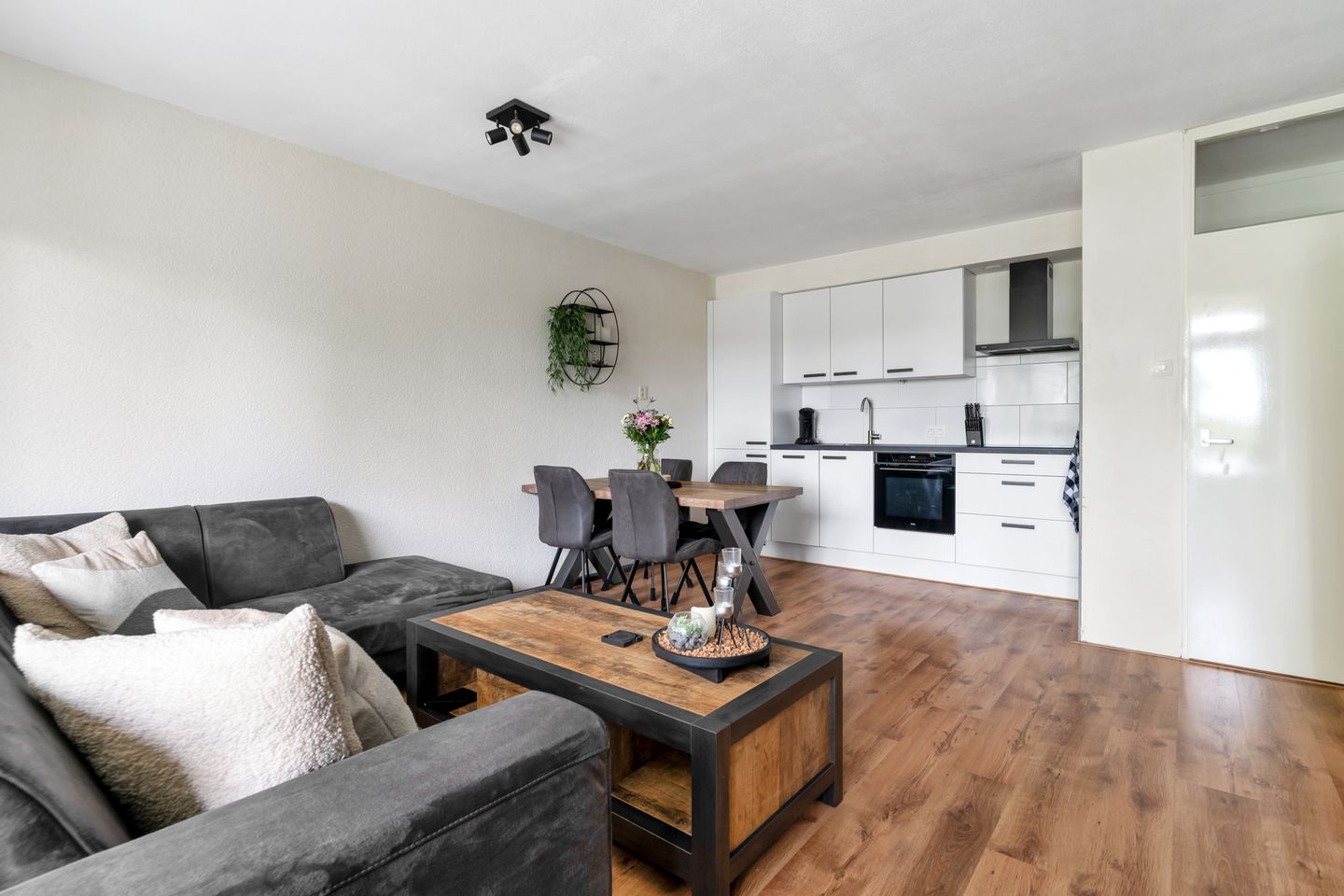 Photo 14 of Geessinkweg 189