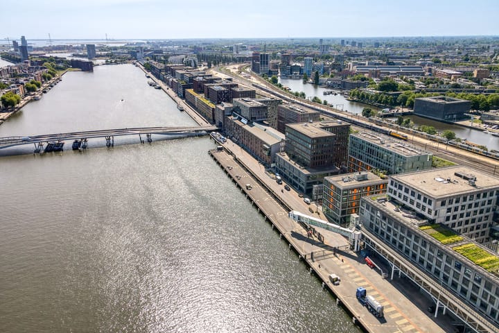 Foto 28 van Piet Heinkade 149