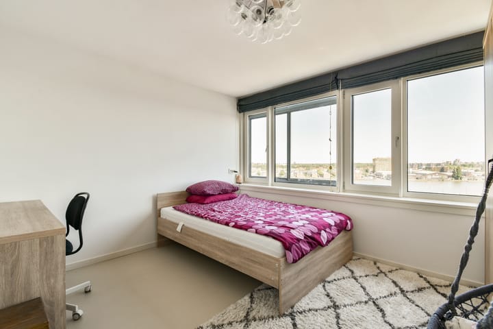 Foto 42 van Piet Heinkade 149