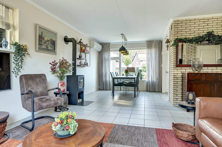 Foto 13 van H v Andelstraat 25