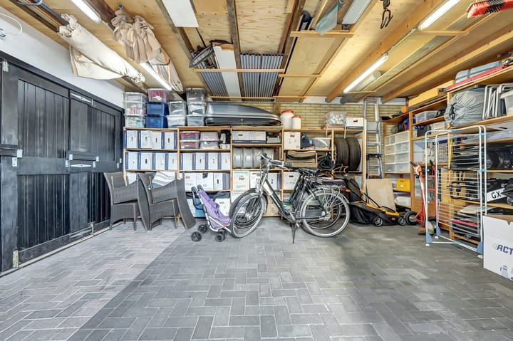 Foto 44 van H v Andelstraat 25